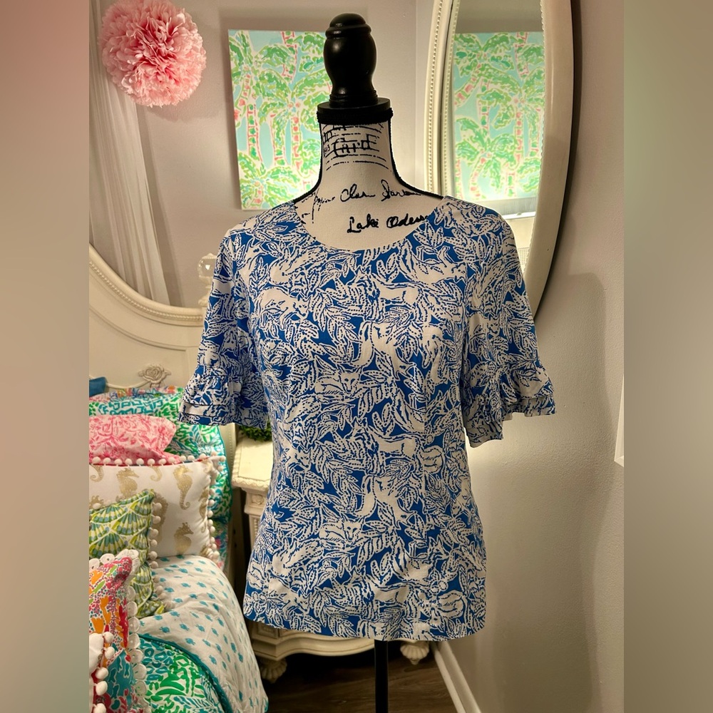 Lilly Pulitzer Fiesta top, Coastal blue fancy feet print, Size 6